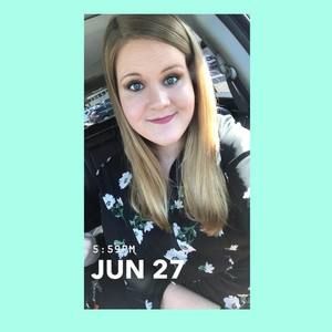 Meet your Posher, Kelly